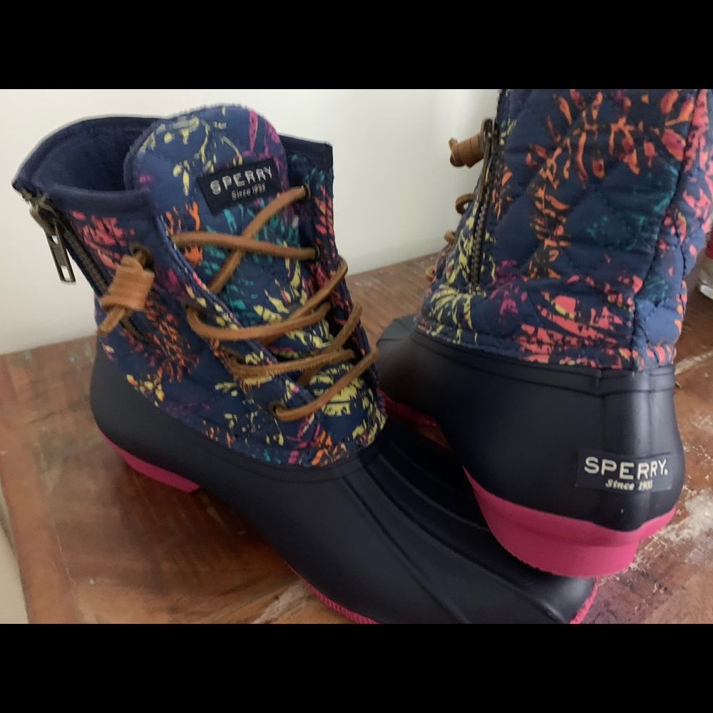 Limited edition Sperrys